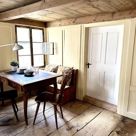 Historical Rosalie Brunnadern