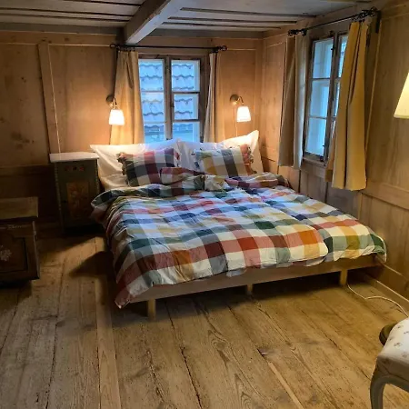 Historical Rosalie Feriehus