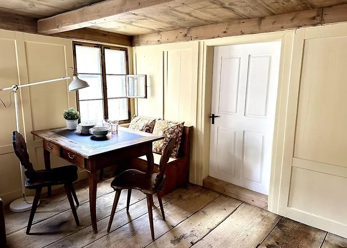 Historical Rosalie Brunnadern