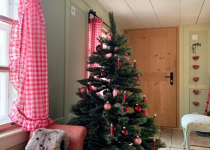 Historical Rosalie Nyaraló Brunnadern